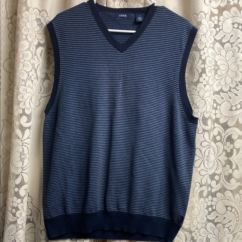 Izod Men's Blue Striped V-Neck Sweater Vest